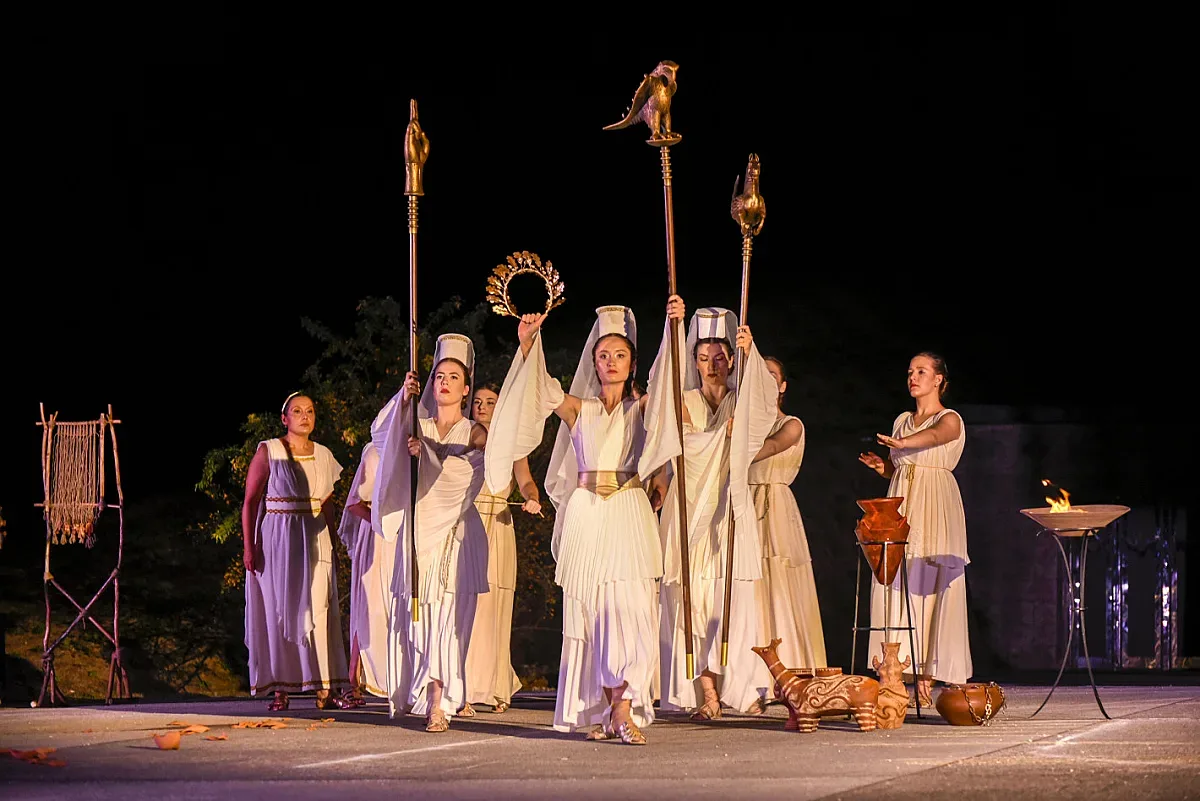 "Мистерията на Гетите" възстанови тайнствата на траките в Свещари