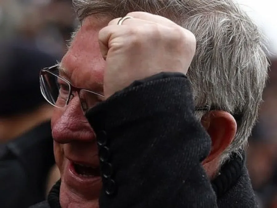 Официално: Сър Алекс се отказва в края на сезона!