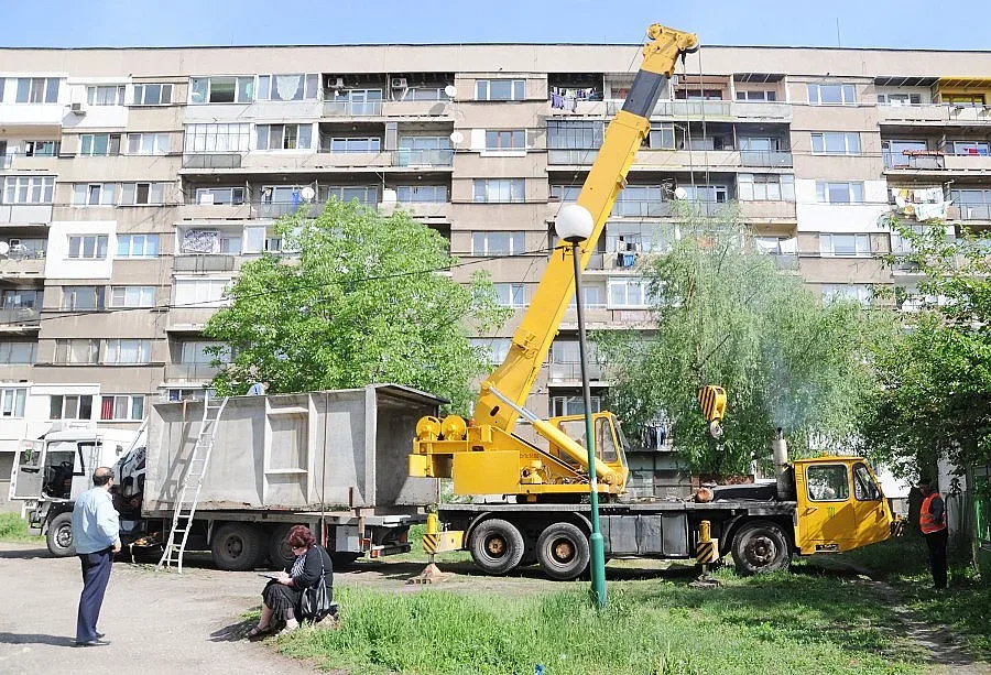 Ромският глас удари стотачка