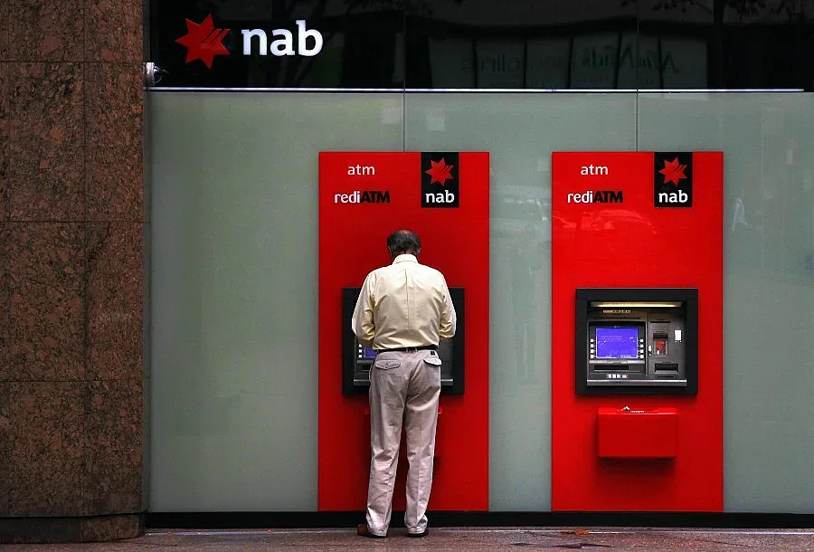 Изпразнихме банкоматите