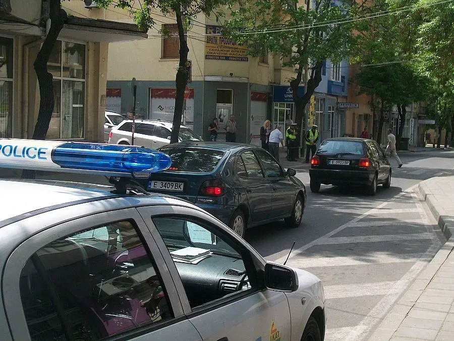 Дама зад волана потроши пешеходка в Благоевград