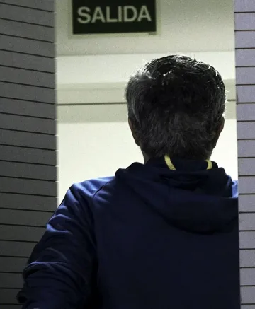 Моуриньо отива в ПСЖ, а не в Челси?