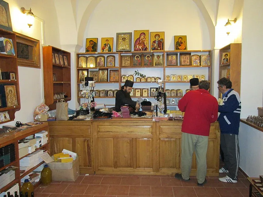 Руски новобогаташи вдигат цените на иконите в Карея