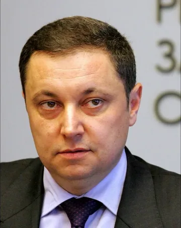 Яне не ще повече бръмбари