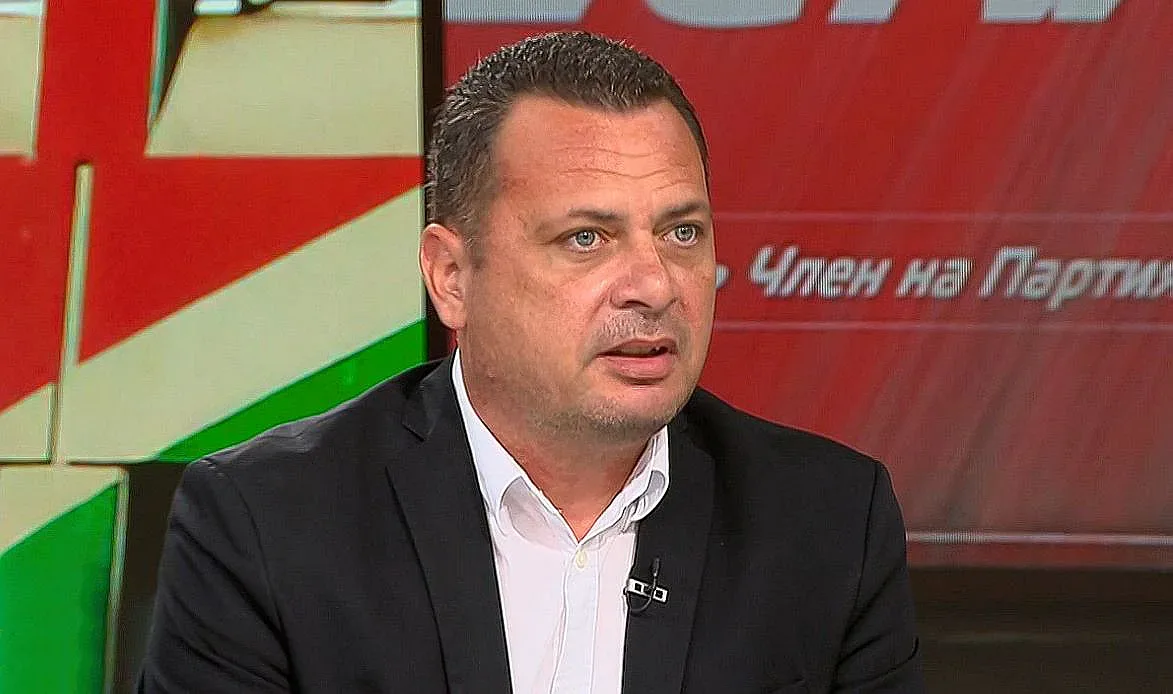 Човек на Нинова хвърли тежки обвинения към ръководството на БСП