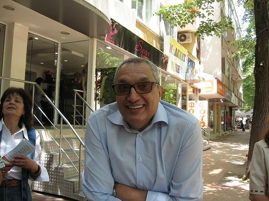 Костов: Със скандалите се цели намалена активност