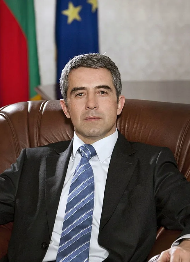 Плевнелиев: Свеждаме глави пред подвига на героите