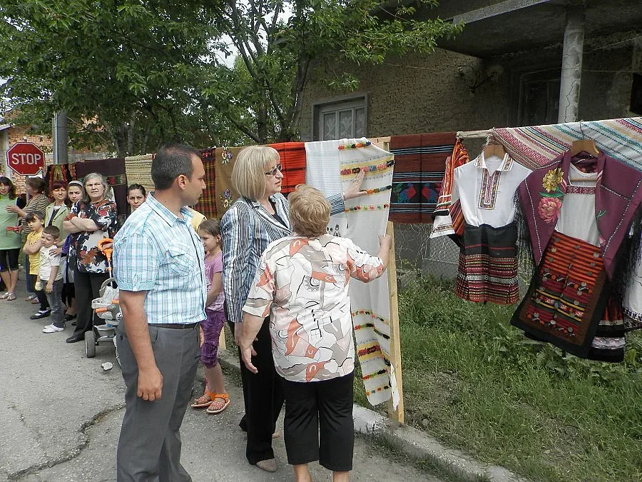 Цецка Цачева: Само народ, който пази традициите си, има бъдеще