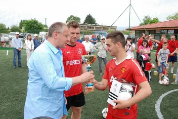 Футболен турнир под патронажа на Станишев