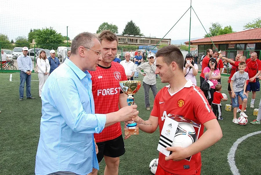 Футболен турнир под патронажа на Станишев