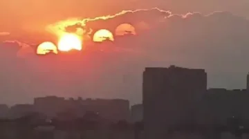 Седем слънца над небето в Китай!