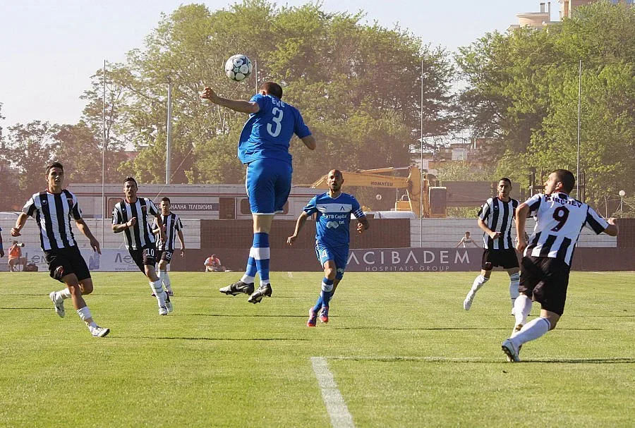 "Левски" надви "Локо" на терена „Лаута"