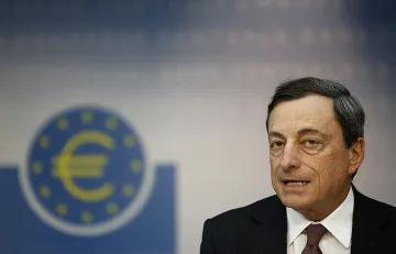 ЕЦБ свали основната лихва до рекордните 0,5%