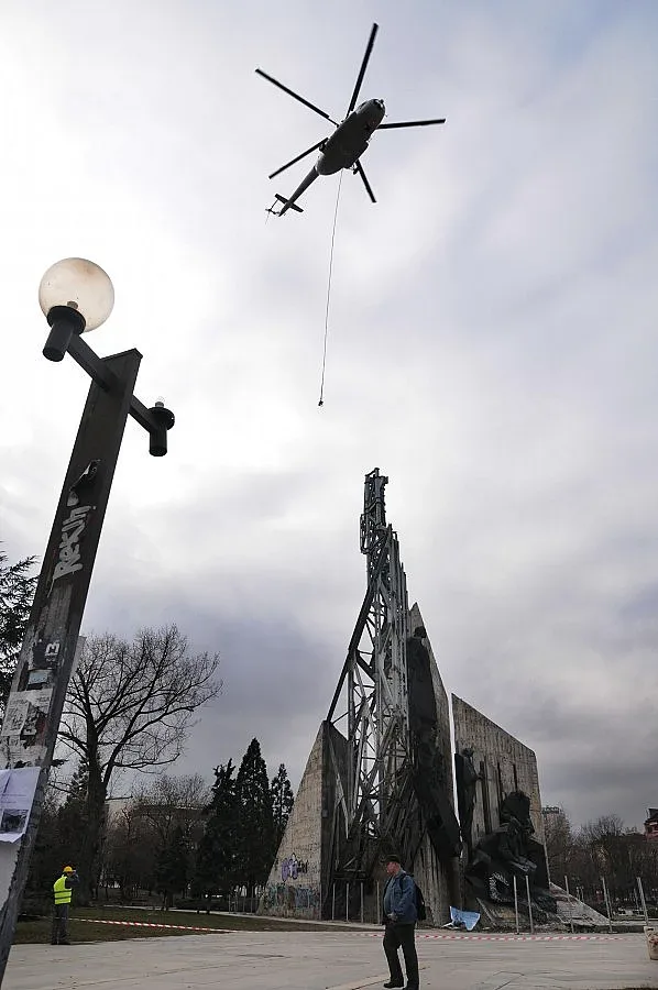 Транспортират пострадалите от катастрофата в Разград