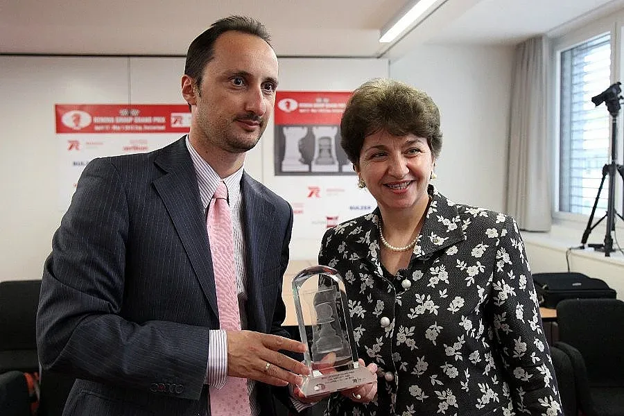 Топалов влезе в Топ 4, взе кристал и Е 25000