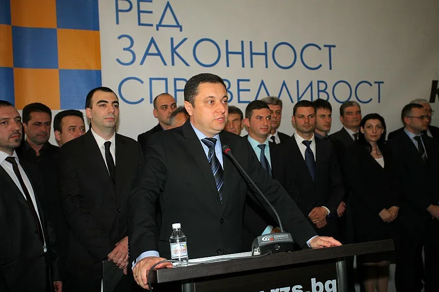 Яне Янев: Държавността се разпада