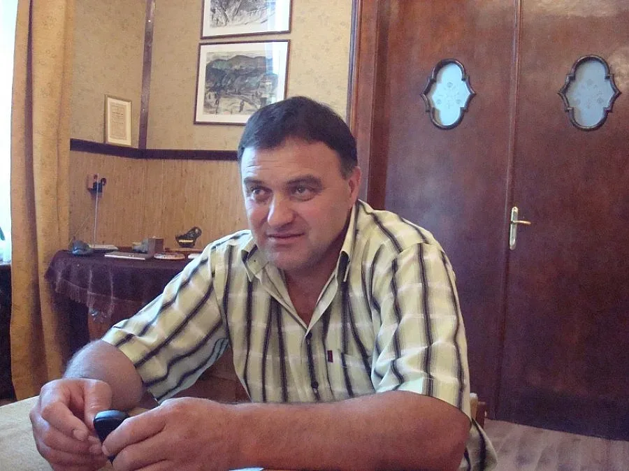 ТЕЦ дава ток на фабрика в един двор, ЧЕЗ прибира такса