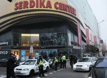 Отново сигнал за бомба в мол „Сердика"