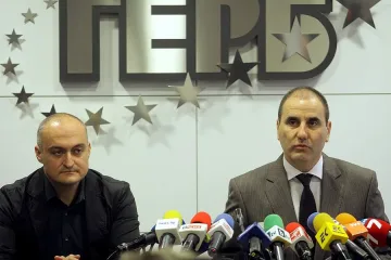 Цветанов няма да си даде имунитета преди изборите