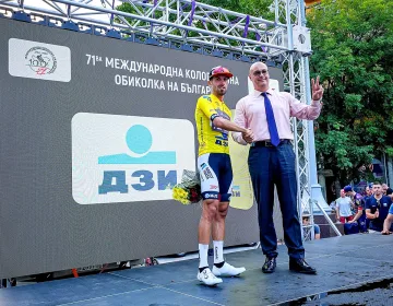 Японският отбор JCL Team Ukyo задържа лидерската си позиция в генералното класиране