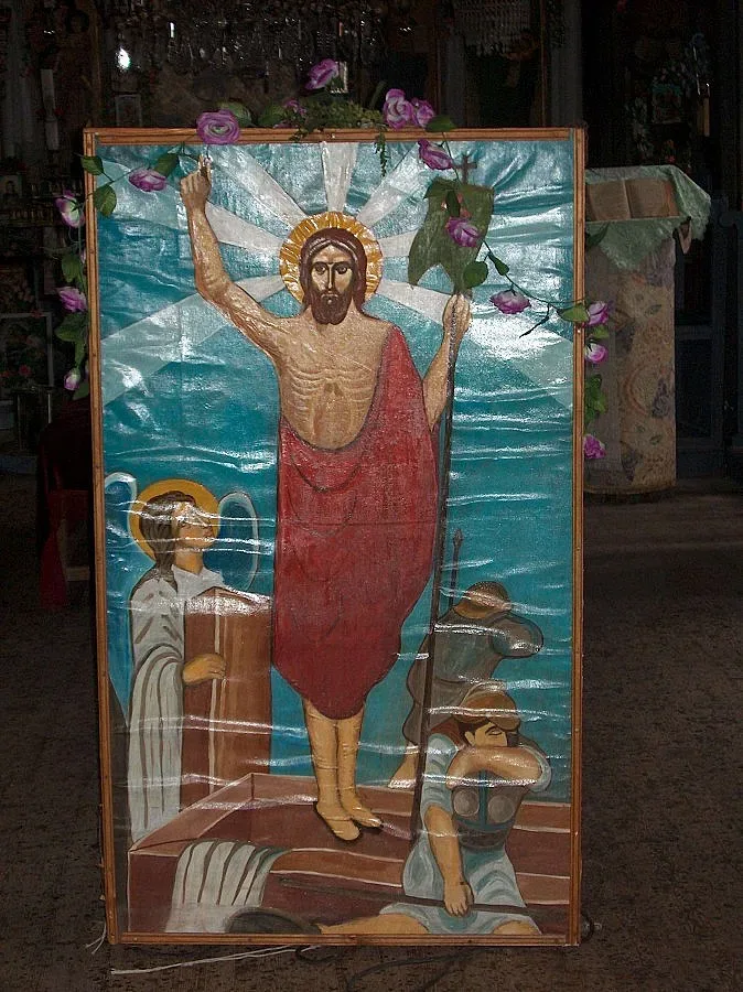 Исус те гледа в очите, Богородица плаче