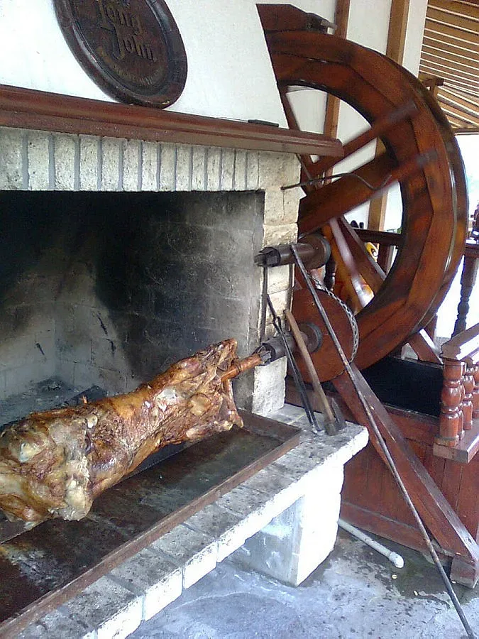 Майстори на чевермето пълнят листите