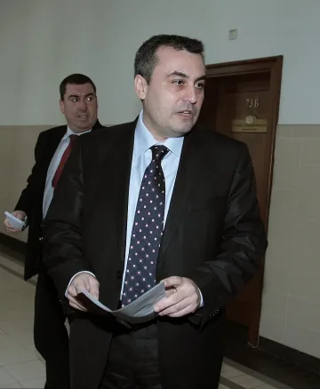 Полетът на бръмбара за Кокинов