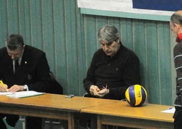 Двама "червени" в състава за Лигата