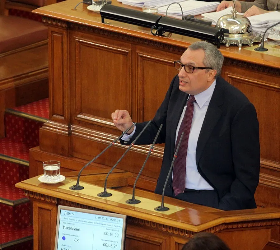 Костов: Цветанов и Борисов са невъзможни партньори