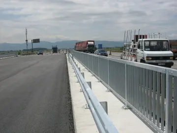 Отпушват тапата на Ботевградско шосе