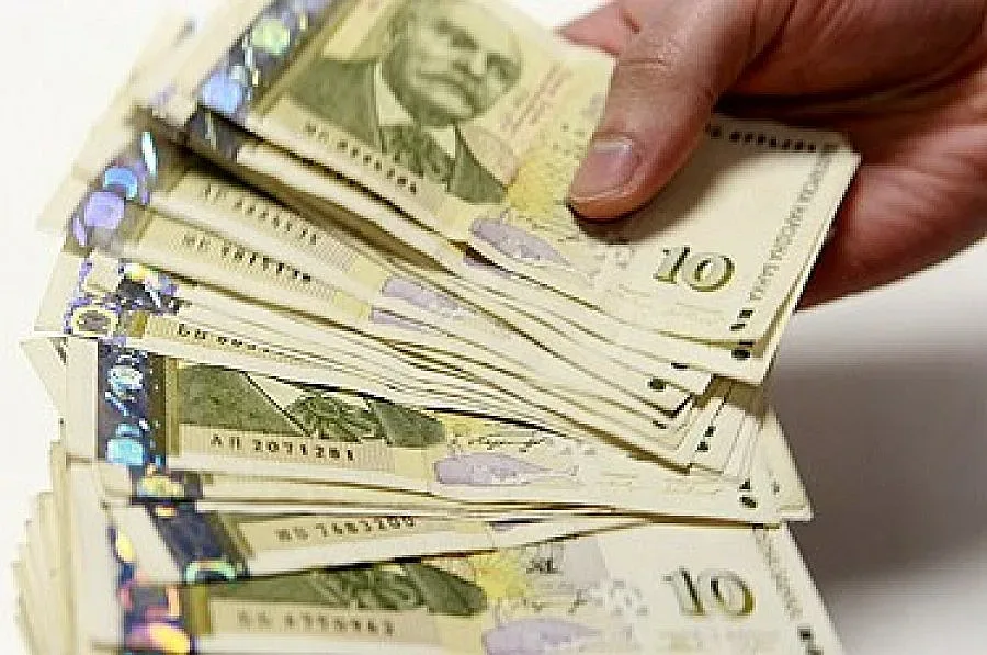 Погват стари длъжници