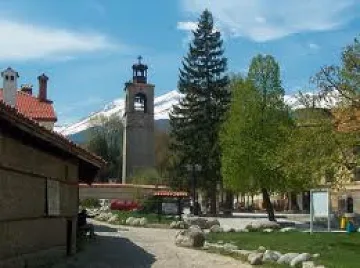 10 000 нашенци и гърци пълнят Банско за Великден