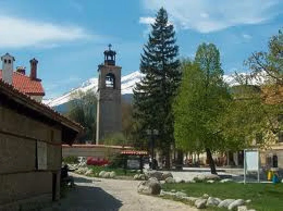 10 000 нашенци и гърци пълнят Банско за Великден