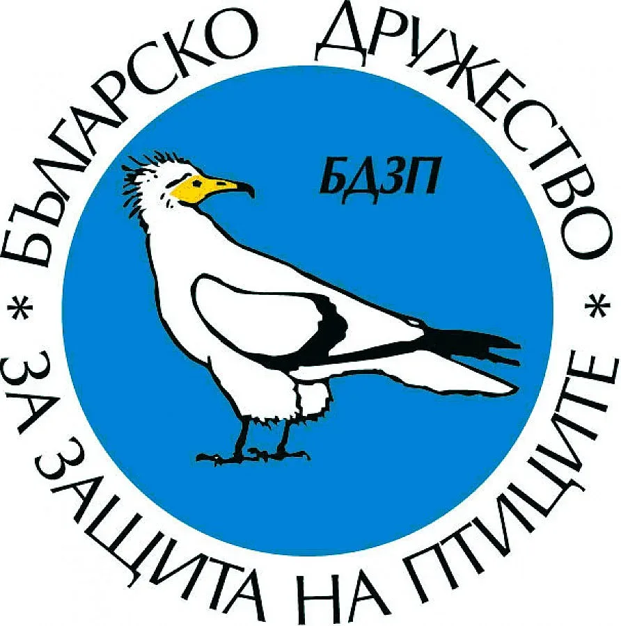 Студенти пазят птици