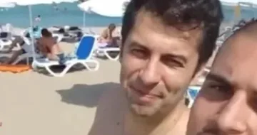 Кирил Петков излъга за морето! Къде го хванаха