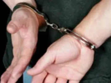 Гониха 18-годишен арестант под тревога "Бариера"