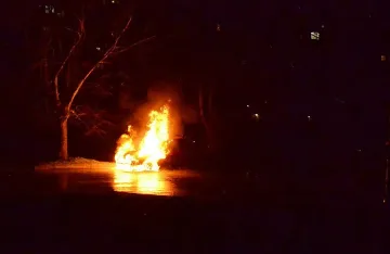 Смел шофьор угаси пожар в рейс с деца