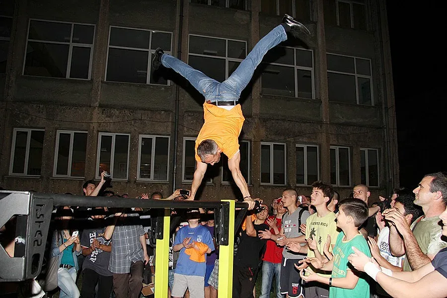 Легендата Йовчев сефтоса гимнастически салон на открито