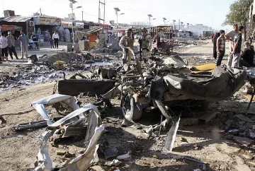 11 жертви след 3 коли-бомби в Ирак 