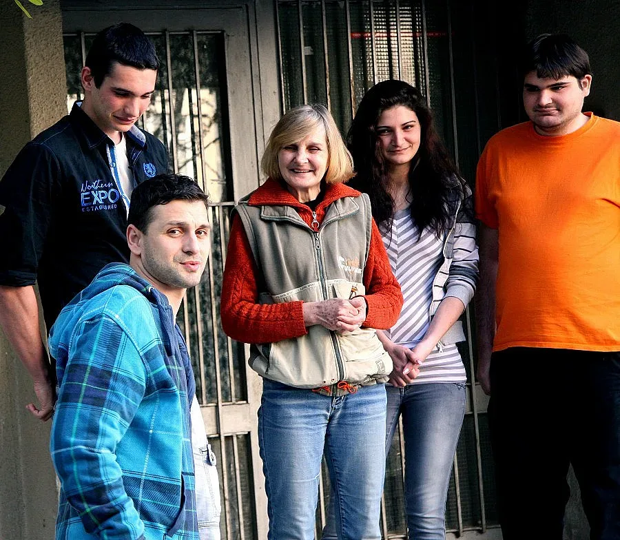 "Лидл" пълнят хладилника на многодетната Дора