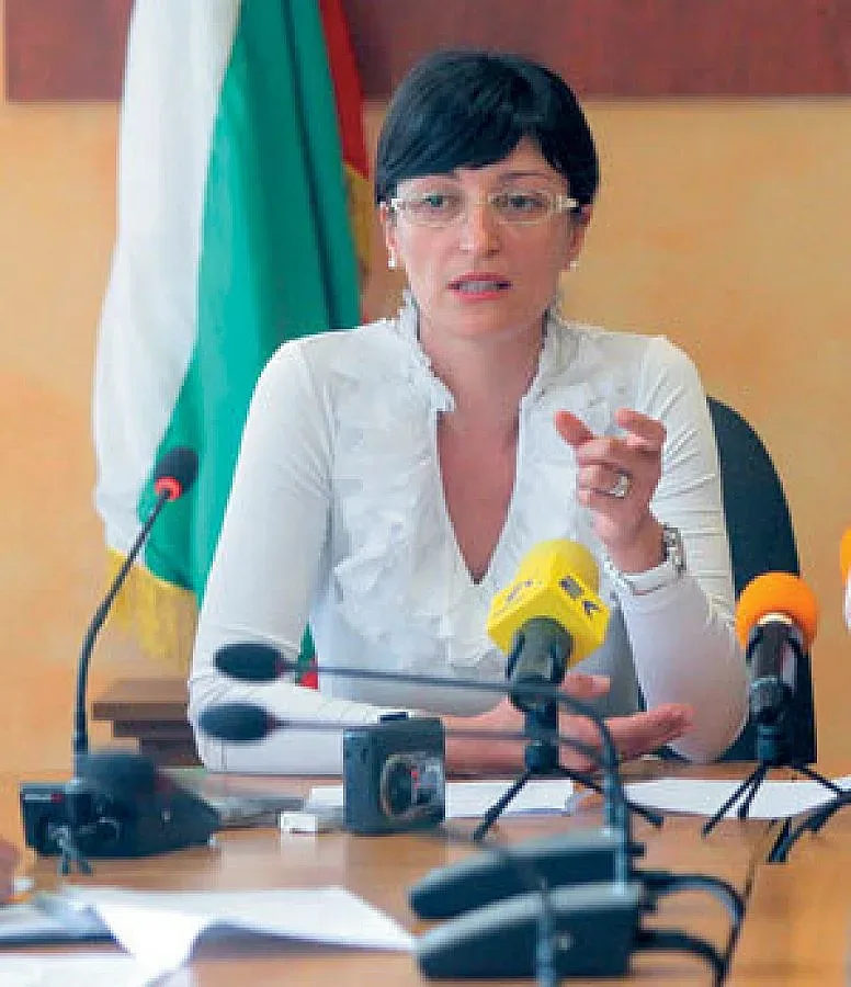 Екатерина Захариева: Тракия готова до края на юни