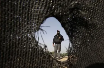 Израел бомбардира тренировъчни лагери в Палестина