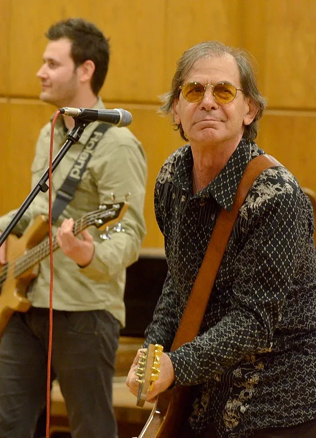 Прощаваме се с Пеци Гюзелев