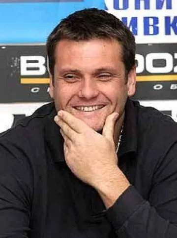 Стоев с дубъл в Румъния