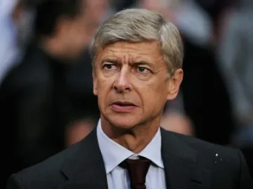 "Железният човек" скара "Арсенал"