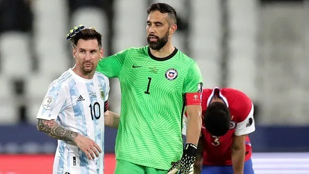 Още една легенда спира с футбола