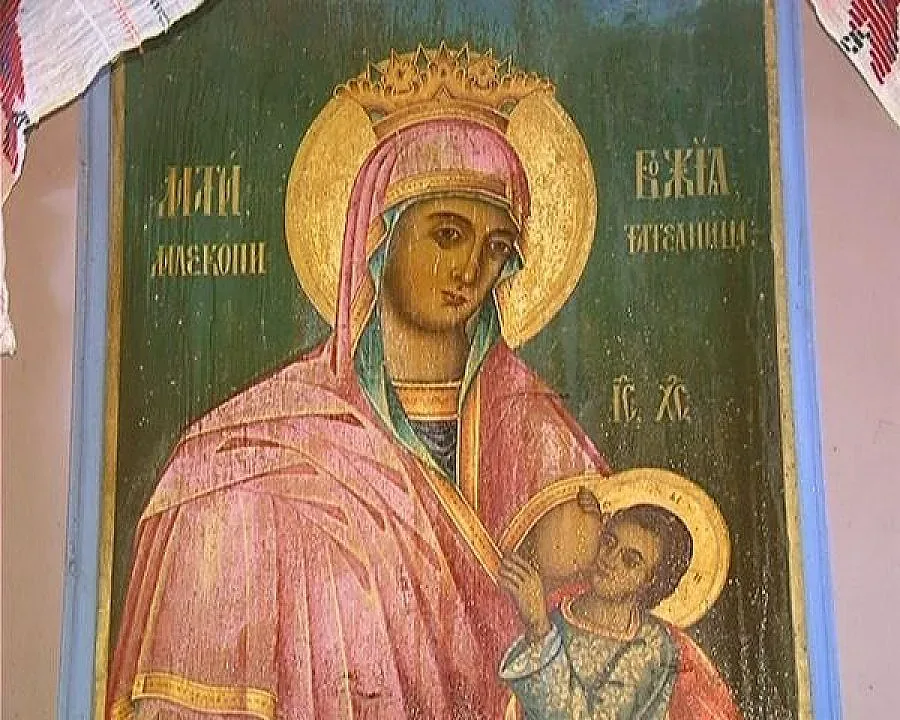 Търсят пари за ремонт на чудотворна икона