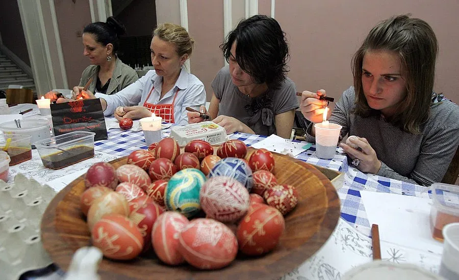 На Царевец: 3000 на уникална литургия за празника