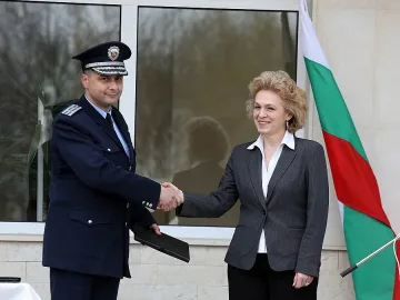 Първанова докладва: Няма законни СРС-та