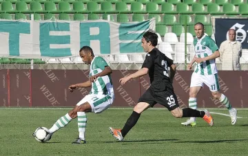 Хулигани местят финала в Ловеч